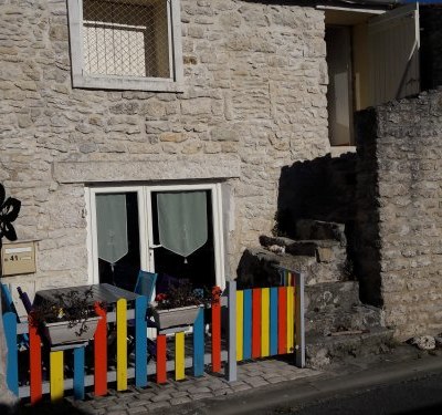 maison typique en pierres